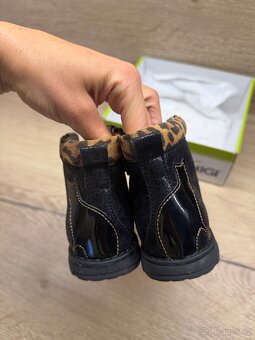 Prodám nové dětské boty Primigi – vel. 23 - 4