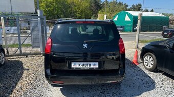 Peugeot 5008 2.0HDi 110kW Pano,Navi,PDC - 4