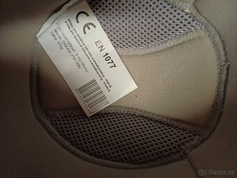 Dětská lyžařská helma - 4