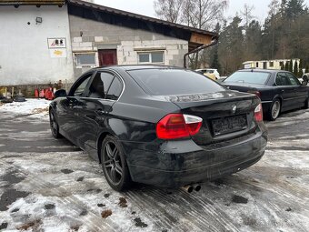 Bmw e90 325iA - 4