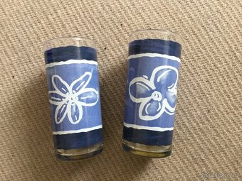 misa pevne sklo, ruzne sklenice - 4