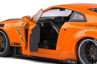 Model 1:18 Nissan GTR (R35) LB Works Type 2 RHD Solido - 4