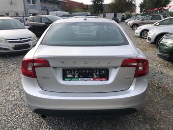Volvo S60 2.0D3. 120 kw - 4