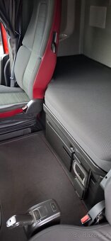 Volvo - 4