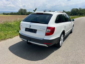 ► ŠKODA SUPERB II 2.0 TDI 103KW DSG F1 SCOUT LED-XEN-NAVI-TA - 4