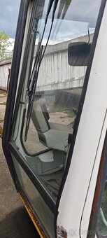 Liebherr kabina - 4