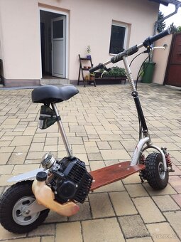 Motorová koloběžka - 4