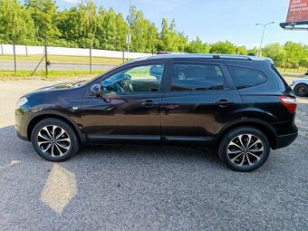 Nissan Qashqai+2 2011 1.5 - 4