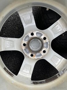 Prodám sadu ALU kol 17" zimní pneu 225/60 R17, Kia Sportage - 4