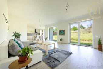 NA PRODEJ RD LOVČICE 4+KK, VELKÁ ZAHRADA - 4