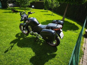 Honda CBF 500 (2008) kufry, jen 19 tis.km, po servisu - 4
