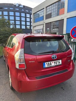 Toyota Prius Plus - 4
