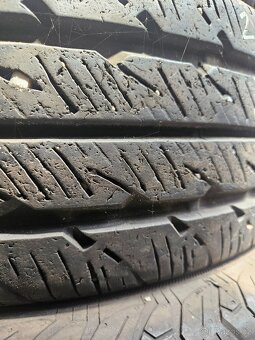 215/70R15C 109/107R Uniroyal Rain Max 2 - 4