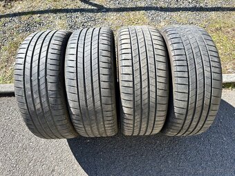 Prodám letní pneu Bridgestone 225/40R19 93Y - 4