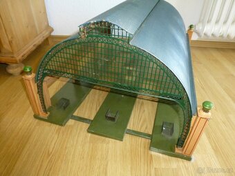 Märklin kolej 1 průjezdná bouda 20711 super rare - 4