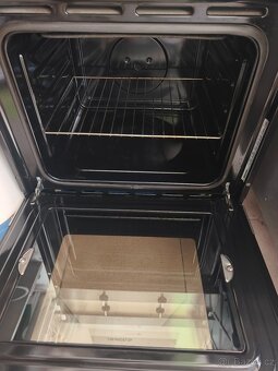 Vestavná trouba Baumatic B100SS-B, čistá, pěkný stav, záruka - 4