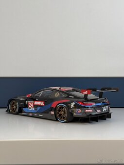 Bmw M8 GTE Minichamps 1:18 - 4
