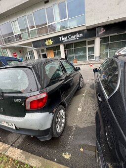 Toyota Yaris na náhradní díly - 4