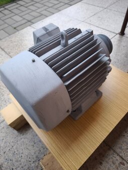 Elektromotor 5,5KW - 4