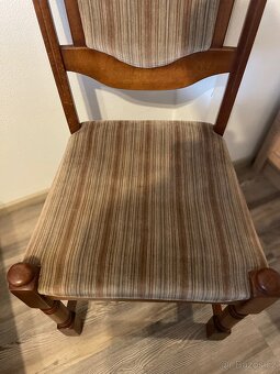 Stará dřevěná židle - 4