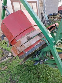Prodám cirkularku za traktor - 4