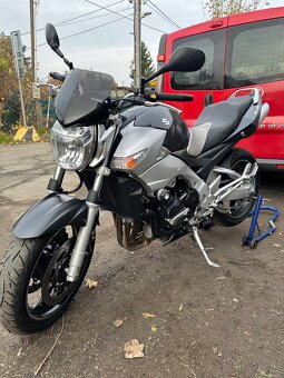 Suzuki gsr 600 - 4