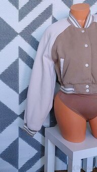 SENZAČNÍ DÁMSKÁ CROP-MIKINOBUNDA-vel.M - 4