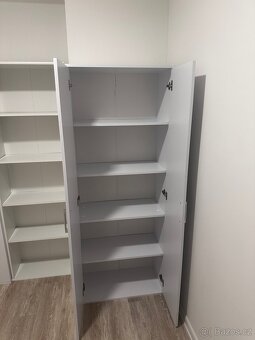 Víceúčelová policová skříň – bílá (2 ks) - 4
