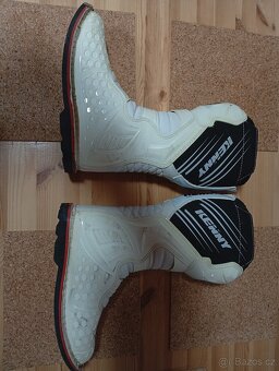 MOTOCROSSOVE BOTY KENNY TRACK - 4