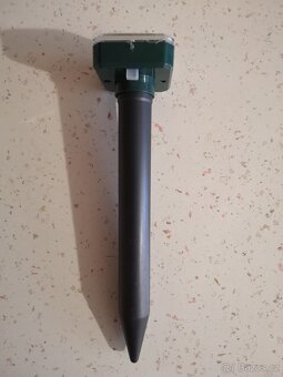 Solární odpuzovač krtků - 4