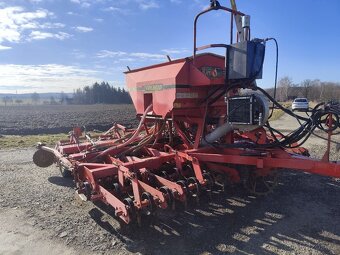 Secí stroj Väderstad Rapid 400F - 4