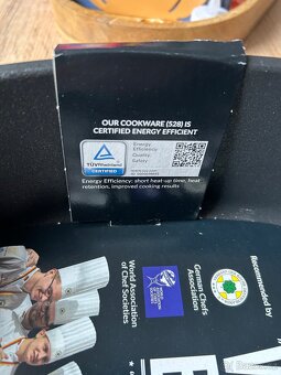 Titanový pekáč na sklokeramiku - 4