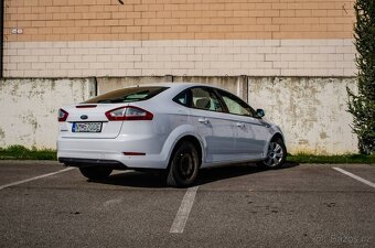 Ford Mondeo 2.0 TDCi DPF (140k) Titanium A/T - 4