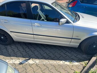 BMW e46 2.2 Benzín - 4
