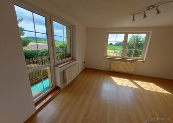 Rodinný dům na prodej - 5+kk, 816 m2 pozemek - 4