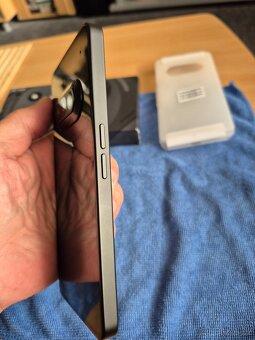 Nothing Phone 3a 128 GB - 4
