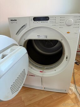 susicka Miele HomeCare XL T7900C - 4