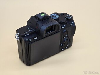 Sony A7 III TOP STAV - 4