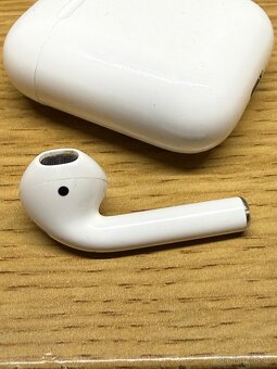 Airpods 2 - 4