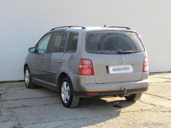 Volkswagen Touran 2.0 TDi , 100 kW nafta, 2008 - 4