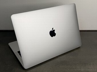 MacBook Pro 13'' 2019 / i5 / 16GB / 256GB SSD / Silver - D - 4