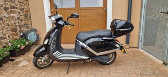 ZNEN ZN125T-F,OBSAH 125 CCM,RETRO STYLE - 4
