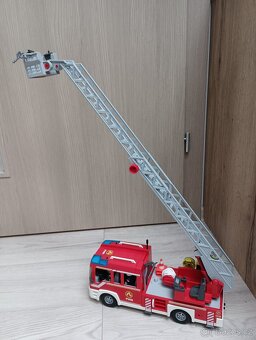 Hasičské auto Playmobil 9463 - 4