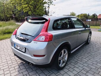 VOLVO C30 SUMMUM 2.0D 110KW 5 VÁLEC , AUTOMAT, XENON, KŮŽE - 4