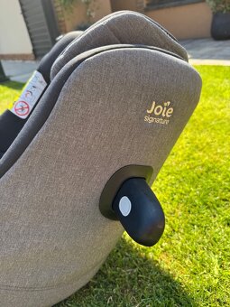 Autosedačka Joie i-Harbour signature a izofix základna - 4