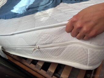 Postel s matrací 140x - 4