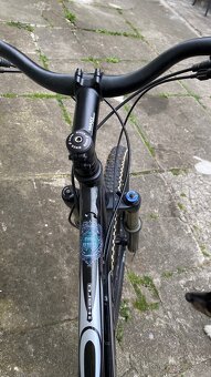 Prodam celoodpruzene kolo haro bike - 4