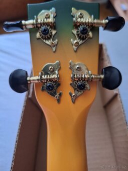Ukulele Mahalo - 4