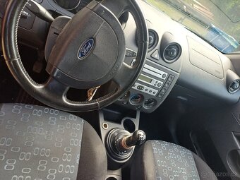 Ford fiesta - 4
