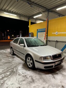 Škoda Octavia I, 2.0 MPI, 85 kW, liftback, Webasto, výbava - 4
